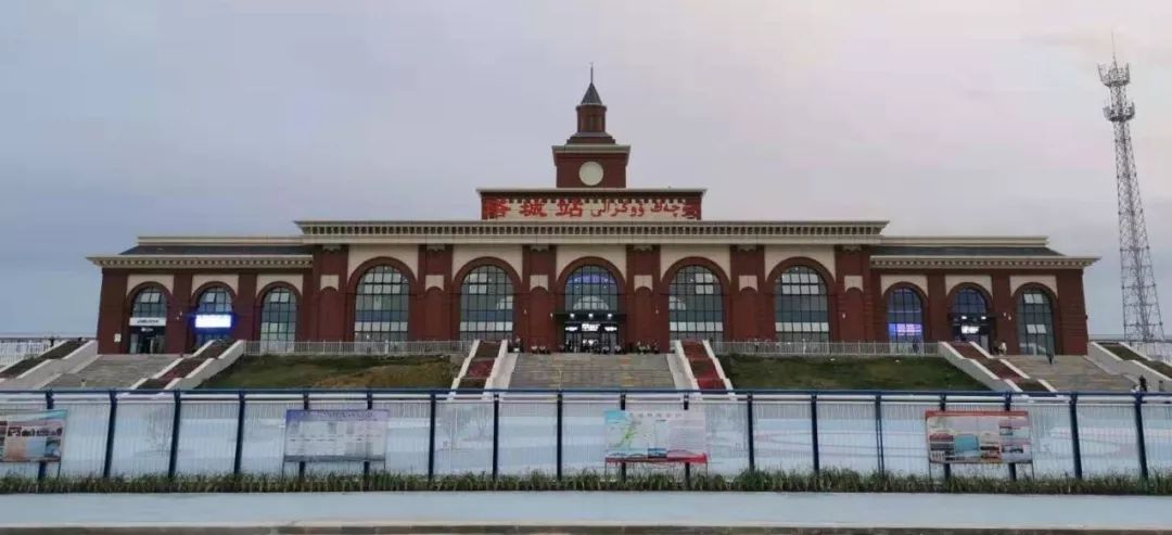 廈門(mén)到塔城物流專(zhuān)線_廈門(mén)至塔城物流公司_廈門(mén)到塔城貨運(yùn)專(zhuān)線